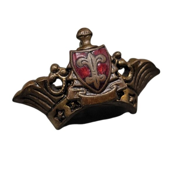 Vintage Fraternal Lapel Pin Red Enamel Shield Fleur-de-Lis Wings & Stars Badge - Picture 2 of 9